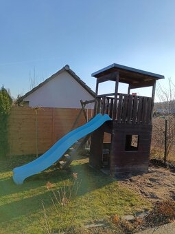Dětské hřiště se skluzavkou - houpačka - domeček - 4