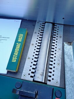 Srovnávačka s protahem KDR 310 STS - 4