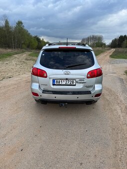 Hyundai Santa Fe 2.2 CRDi, 2007 – spolehlivé auto ve výborné - 4