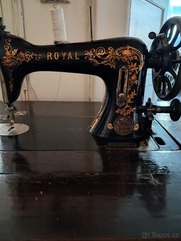 Retro Royal Šicí stroj - 4