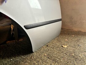 Octavia 1 pravé zadní dveře č.4 9102 - 4