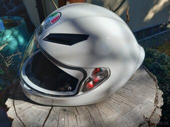 AGV - 4