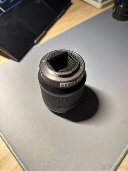 Sony FE 28-70 mm f/3,5-5,6 OSS - 4