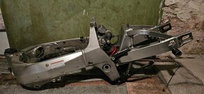 Suzuki GSX-R 1000 K1 dily a CZ TP - 4
