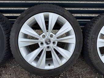 Originální alu Škoda R17 5x112 225/45 et49 - 4