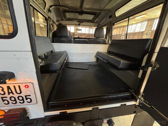 LAND ROVER DEFENDER 90 TD - 4