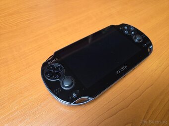 "REZERVACE" Sony Playstation PS Vita 1100 (OLED, 3G) - 4
