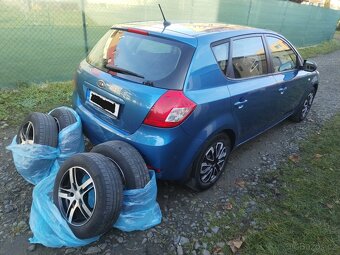 Kia Ceed 1.4benzin-Koup.Čr,81500km,PO STK - 4