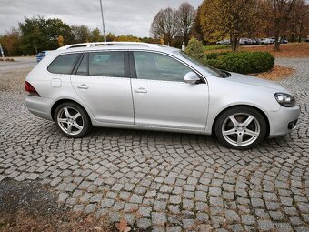 Volkswagen Golf VI combi 2.0 (103 kw) Kůže Highline Panorama - 4