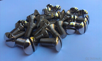 škoda 110 R sada šroubu - 4