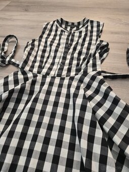 Kostkované letní šaty zn. Amisu - 4