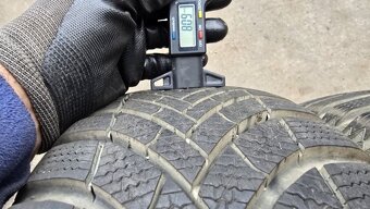 Zimní pneu 195/65/15 Semperit - 4