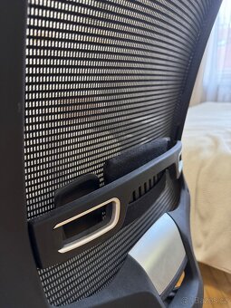 Kancelářská ergonomická židle - 4
