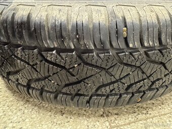 Zimní kola Nissan 15 4x114.3 185/65 R15 - 4
