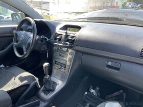 2005 TOYOTA AVENSIS COMBI 2.0 VVT-i - 4