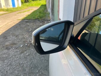 Predni leve dvere octavia 3 - 4
