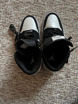 Nike Jordan 1 - 4