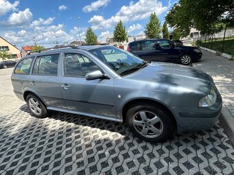 Škoda Octavia Tour 1.6 MPI - 4