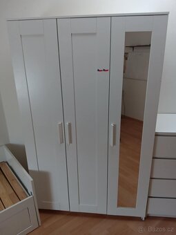Nábytek z pokoje po dceři - 4