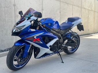 Suzuki GSXR - 4