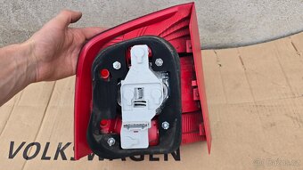 Pravé zadní světlo lampa škoda octavia 2 - 4