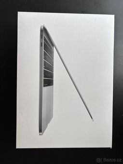 MacBook Pro 13” (2017) – kompletní balení - 4