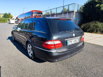 Mercedes w211 7 míst - 4