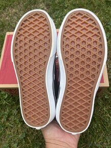 Nové Vans 32, 450,-Kč - 4