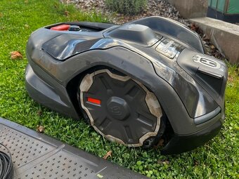 Automatická sekačka Husqarna Nera 410XE včetně EPOS - 4