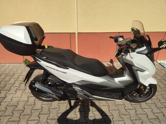 Honda Forza 300 TOP STAV - 4