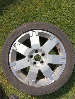 Kola 205/50 R17 Ford - 4