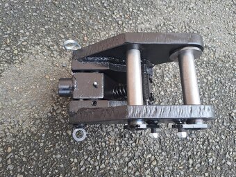 Rychloupínák pro Kubota KX016-4 - 4