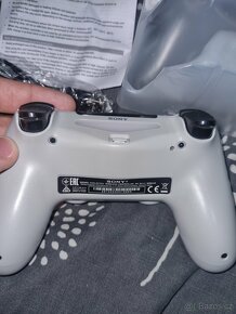 Bezdrátový ovladač pro PS4 originální k dispozici 2 kusy - 4