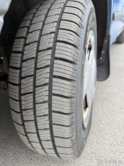 Ford Transit 2,2 - 4