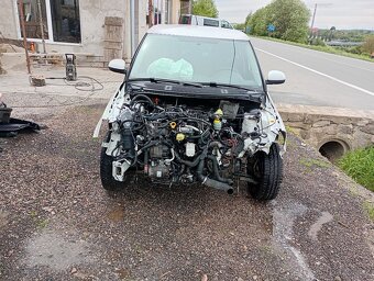 Škoda Fabia 2 - 4