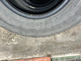 Pneu Point-S 225/70R15 C - 4