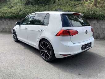 Volkswagen Golf 1.2 TSi 81 kW SERVISKA r.v. 11/2015 - 4