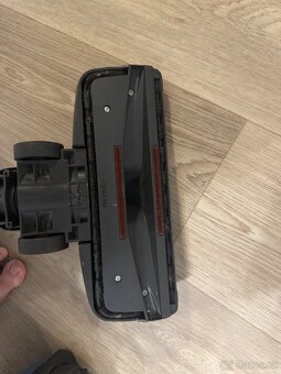 Bezsáčkový vysavač Miele Blizzard - 4