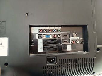 Prodám Televizi LCD SAMSUNG LE32A436 - 4