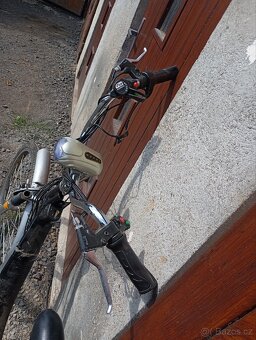Prodám kompletní nepojízdné elektrokolo - 4