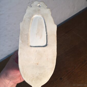 stoletá porcelánová malovaná kropenka - 4
