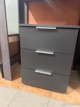 Různé druhy nábytku za bezkonkurenční cenu. - 4