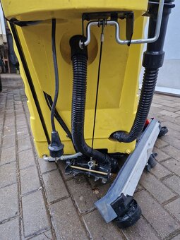 Mycí stroj Kärcher - 4