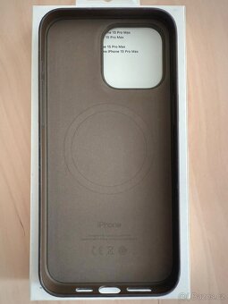 Pouzdro Apple FineWoven iPhone 15 Pro Max, Taupe - 4