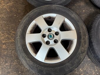 SADA ALU KOL ŠKODA 1Z0601025K 5x112 57,1mm ET47 195/65 R15 - 4