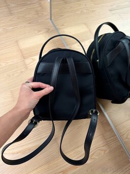 KARL LAGERFELD KRÁSNÝ BATOH MALÍ - 4