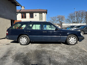 MERCEDES- BENZ 124 220 i 110 Kw AUT - 4
