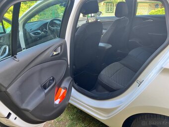 Prodám Opel Astra K Sports Tourer r.v2017 - 4