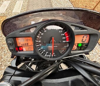 Suzuki GSR 600 - 4
