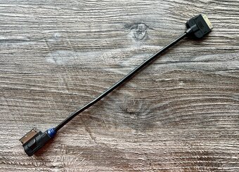 Audi - propojovací kabel k MDI / Media IN - iPod / iPhone - 4